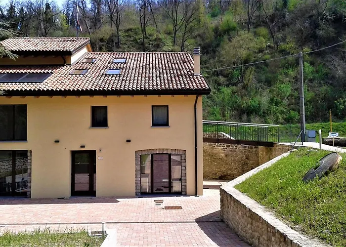 Alojamento de Acomodação e Pequeno-almoço Le Del 'mulino Del Grillo'